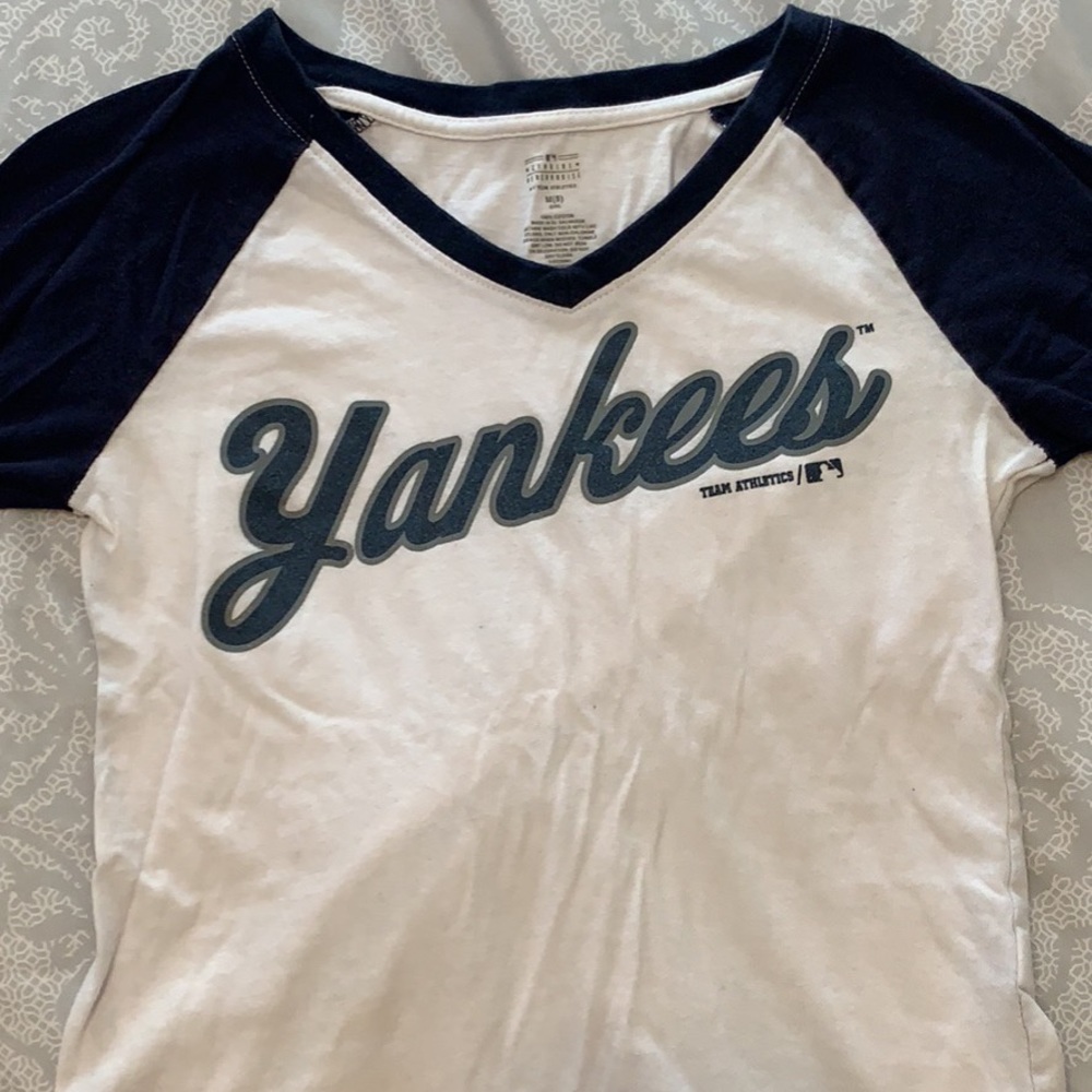 Girls Yankees half sleeve shirt